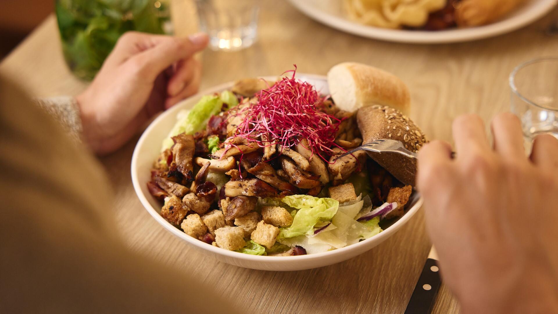 Salade bij Elysium